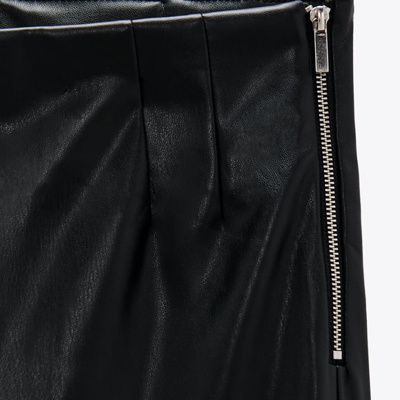 ZARA EXTRA LONG FAUX LEATHER LEGGINGS - Picture 6 of 7
